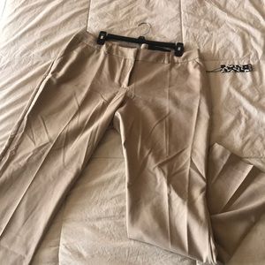 Work pants with a weekend-chinos attitude